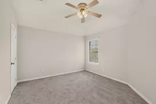 300 Cosbie Dr, Irving, TX 75063 - Photo 26