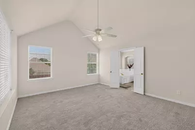 300 Cosbie Drive, Irving, TX 75063 - Photo 20
