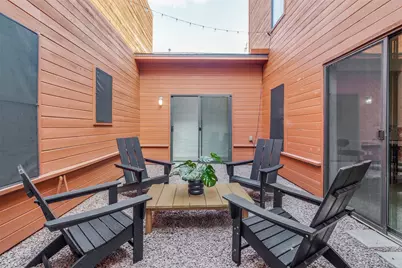 1725 N Fitzhugh Avenue, Dallas, TX 75204 - Photo 8