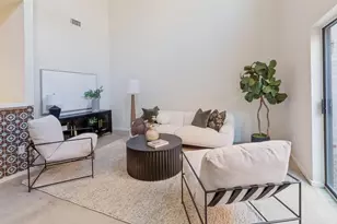 1725 N Fitzhugh Ave, Dallas, TX 75204 - Photo 4