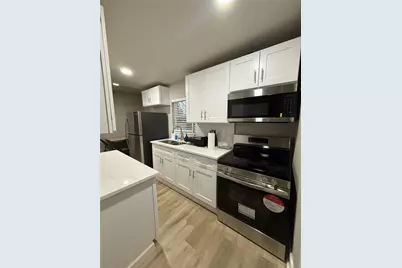 2640 Lawrence Street, Dallas, TX 75215 - Photo 2