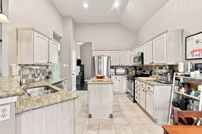 3421 Galaway Bay Drive, Grand Prairie, TX 75052 - Photo 8