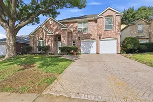 3421 Galaway Bay Dr, Grand Prairie, TX 75052 - Photo 1