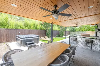 9716 Ravensway Drive, Dallas, TX 75238 - Photo 24