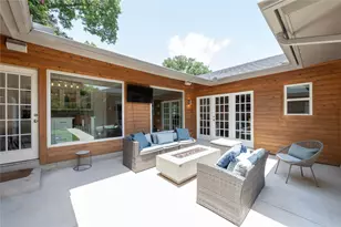 9716 Ravensway Dr, Dallas, TX 75238 - Photo 22