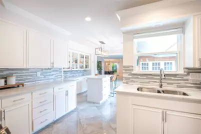 9716 Ravensway Drive, Dallas, TX 75238 - Photo 8