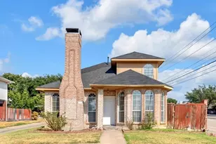 2200 Meadowstone Dr, Carrollton, TX 75006 - Photo 1