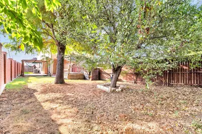2200 Meadowstone Drive, Carrollton, TX 75006 - Photo 16