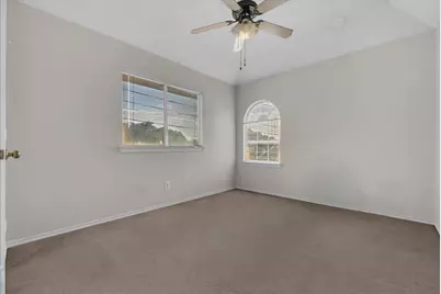 2200 Meadowstone Drive, Carrollton, TX 75006 - Photo 14