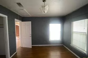 2332 Glencrest Dr, Fort Worth, TX 76119 - Photo 10