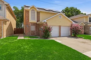 1367 Mimosa Ln, Lewisville, TX 75077 - Photo 1