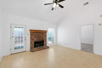 1367 Mimosa Lane, Lewisville, TX 75077 - Photo 4