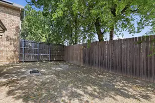 1367 Mimosa Ln, Lewisville, TX 75077 - Photo 28