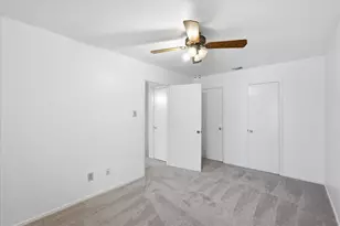 1367 Mimosa Ln, Lewisville, TX 75077 - Photo 18