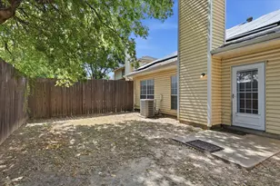 1367 Mimosa Ln, Lewisville, TX 75077 - Photo 26