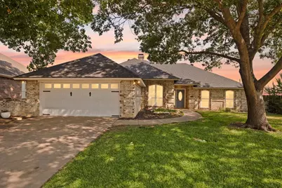 10200 Fieldcrest Drive, Benbrook, TX 76126 - Photo 1