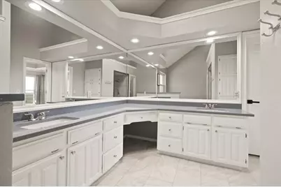 10200 Fieldcrest Drive, Benbrook, TX 76126 - Photo 20
