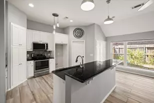 10200 Fieldcrest Dr, Benbrook, TX 76126 - Photo 18