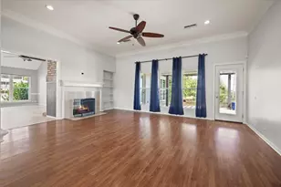 10200 Fieldcrest Dr, Benbrook, TX 76126 - Photo 6