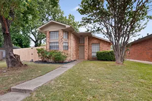 2521 Winter Oak St, Dallas, TX 75227 - Photo 2