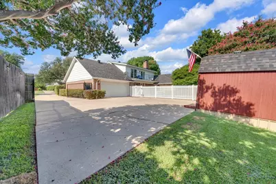 4412 Fiesta Circle E, Fort Worth, TX 76133 - Photo 32