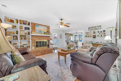 4412 Fiesta Circle E, Fort Worth, TX 76133 - Photo 10