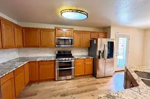 106 Forestview Rd, Hickory Creek, TX 75065 - Photo 2