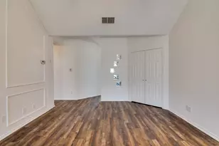 319 Kessler Dr, Euless, TX 76039 - Photo 12