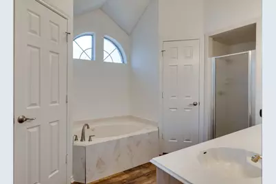 319 Kessler Drive, Euless, TX 76039 - Photo 22