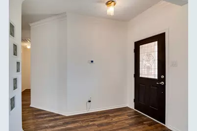 319 Kessler Drive, Euless, TX 76039 - Photo 4