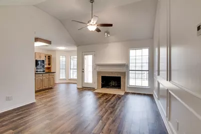 319 Kessler Drive, Euless, TX 76039 - Photo 10