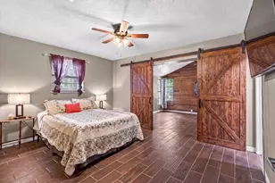164 Creekview Dr E, Red Oak, TX 75154 - Photo 10