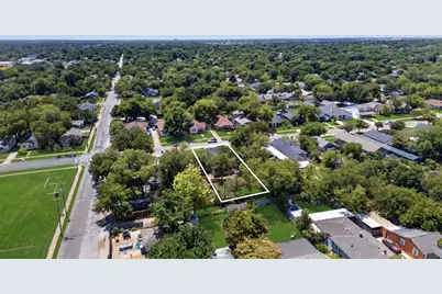 2511 Gladstone Drive, Dallas, TX 75211 - Photo 12
