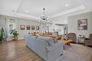 2511 Gladstone Dr, Dallas, TX 75211 - Photo 14