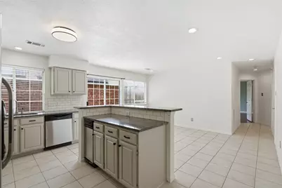 313 Pecos Drive, Irving, TX 75063 - Photo 14