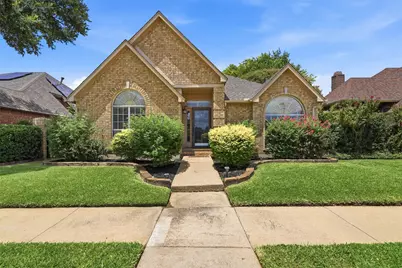 313 Pecos Drive, Irving, TX 75063 - Photo 4