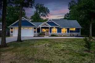 240 30th St NE, Paris, TX 75460 - Photo 1