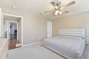 172 High School Dr, Lewisville, TX 75057 - Photo 30