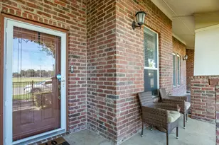 172 High School Dr, Lewisville, TX 75057 - Photo 6
