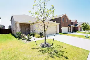 217 Adelina Dr, Little Elm, TX 75068 - Photo 2