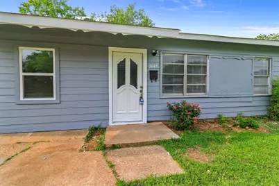 3847 Castle Hills Drive, Dallas, TX 75241 - Photo 2