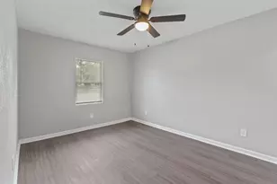 3847 Castle Hills Dr, Dallas, TX 75241 - Photo 12