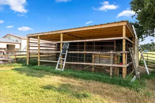 12350 Co Rd 2911, Eustace, TX 75124 - Photo 34