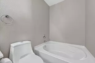 1337 Gayle St, Burleson, TX 76028 - Photo 28
