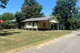 1103 Pine St, Bonham, TX 75418 - Photo 4