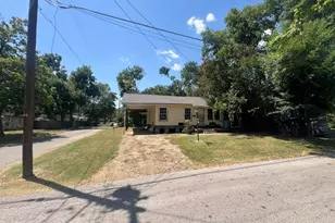 1103 Pine St, Bonham, TX 75418 - Photo 1