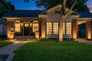 826 Cedar Hill Ave, Dallas, TX 75208 - Photo 1