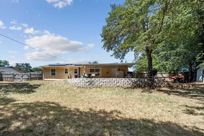 128 Lynn Drive, Azle, TX 76020 - Photo 18