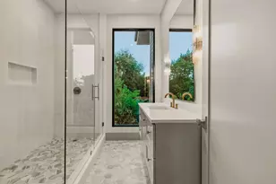 6984 Santa Barbara Dr, Dallas, TX 75214 - Photo 32