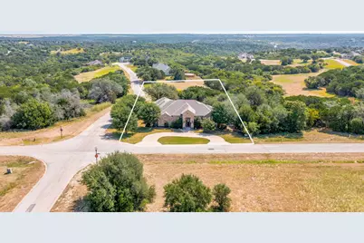 8401 Fullerton Drive, Cleburne, TX 76033 - Photo 2